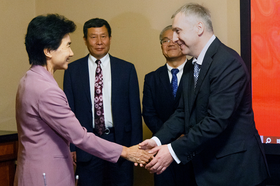 Группа «Илим» укрепляет сотрудничество с провинцией Хэйлунцзян (КНР): подписан протокол о стратегическом партнерстве